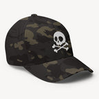 Jolly Roger Dad Cap mit Stickmotiv