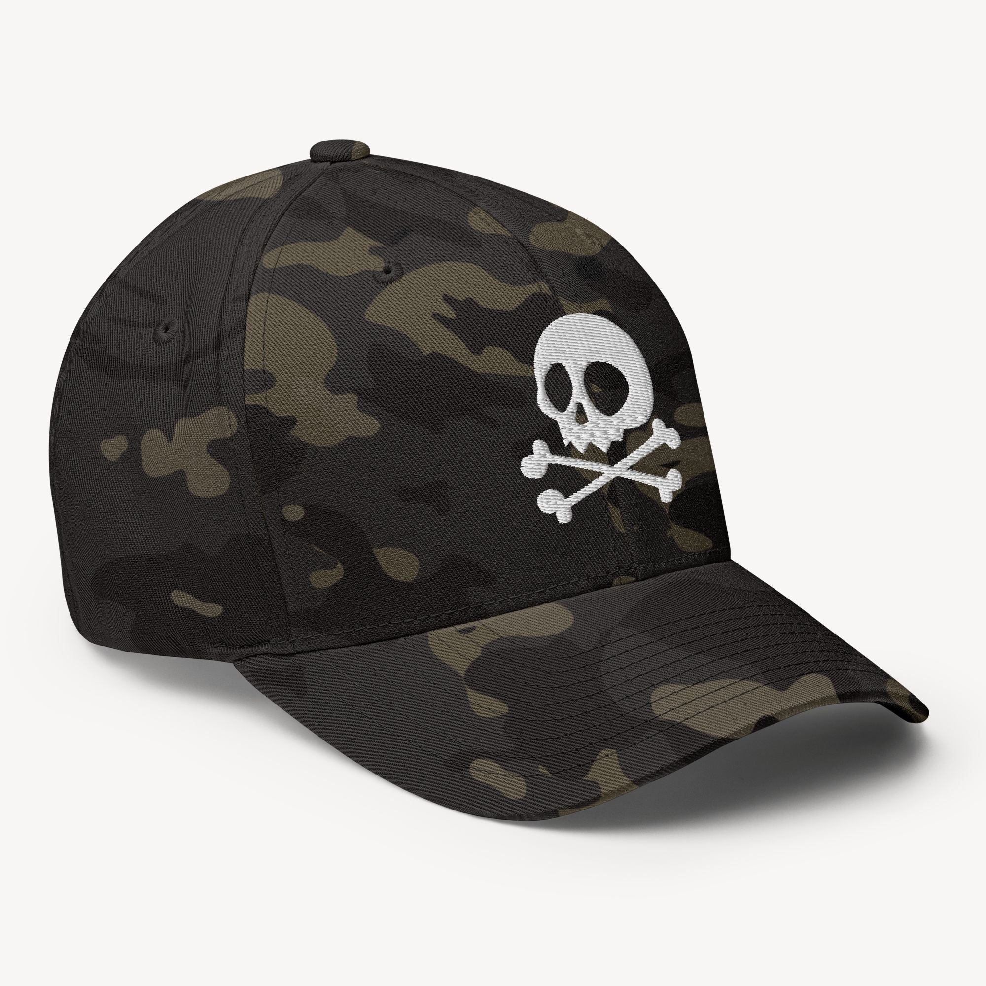 Jolly Roger Dad Cap mit Stickmotiv