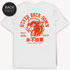 Never Back Down T-Shirt mit 2-seitigem Print - Street Icon