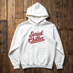 Serial Chiller Hoodie mit Stickerei - Street Icon